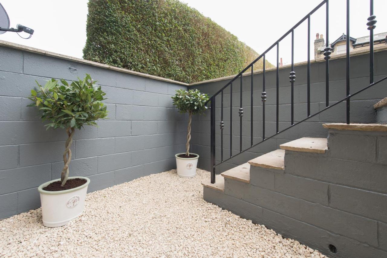 The Burrow By Harrogate Serviced Apartments Exterior foto